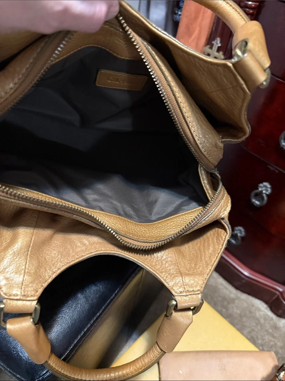 Pebbled Tan Shoulder Bag with Gold-Tone Closure Vintage